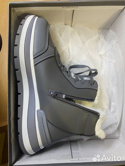 Ботинки зимние,новые,неношенные