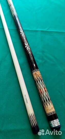 Кий из эбена с инкрустацией перламутром и серебром