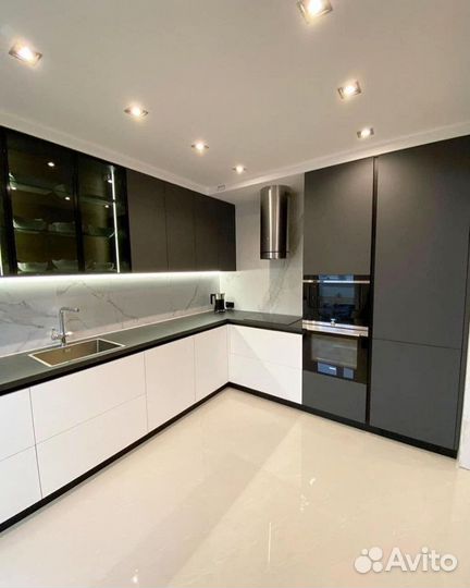 Кухни на заказ. Кухонный гарнитур угловой