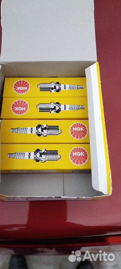 Свечи зажигания NGK lzkr6B-10E (1578)
