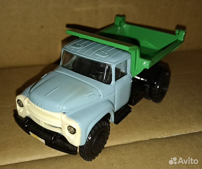 Модели грузовиков ЗИЛ газ СССР в масштабе 1:43