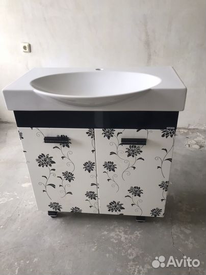 Раковина в ванную с тумбой