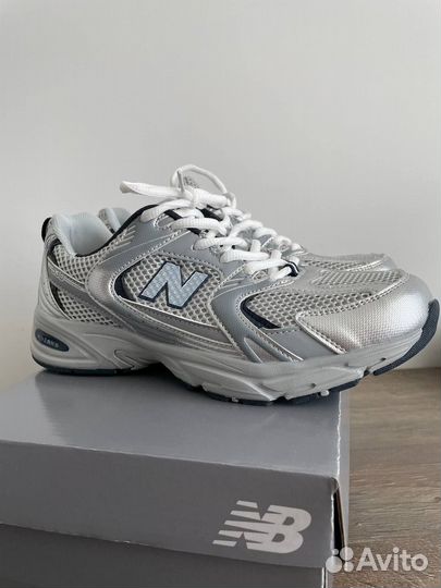 Кроссовки женские new balance