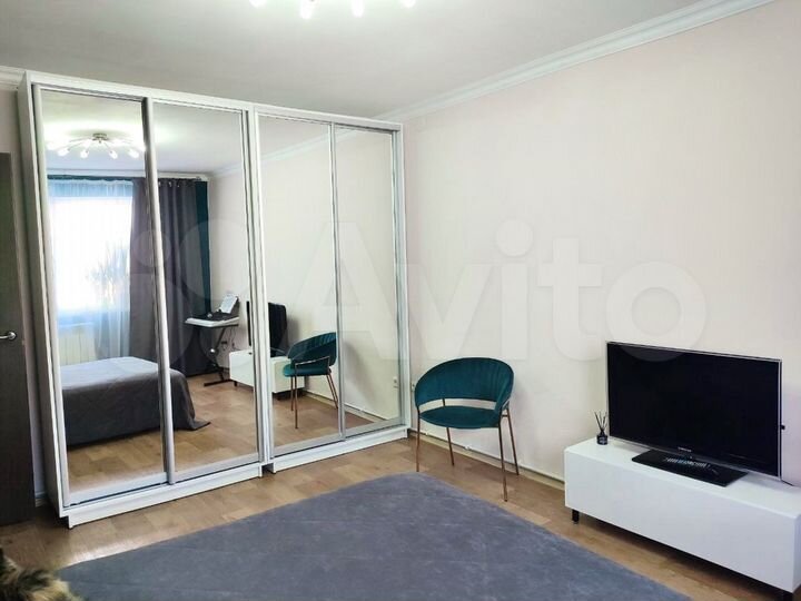 2-к. квартира, 400 м², 1/2 эт.