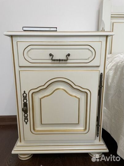 Спальный гарнитур новый