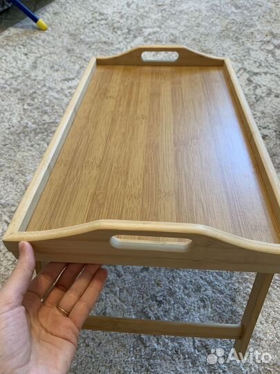 Поднос деревянный на ножках