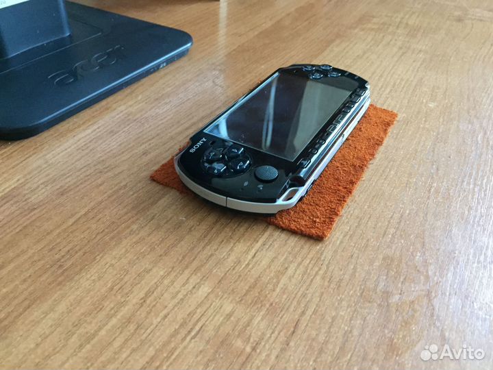 Продам Sony PlayStation Portable Slim Lite/2008