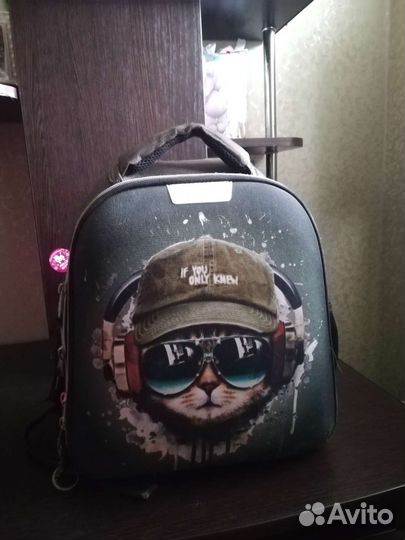 Школьный рюкзак