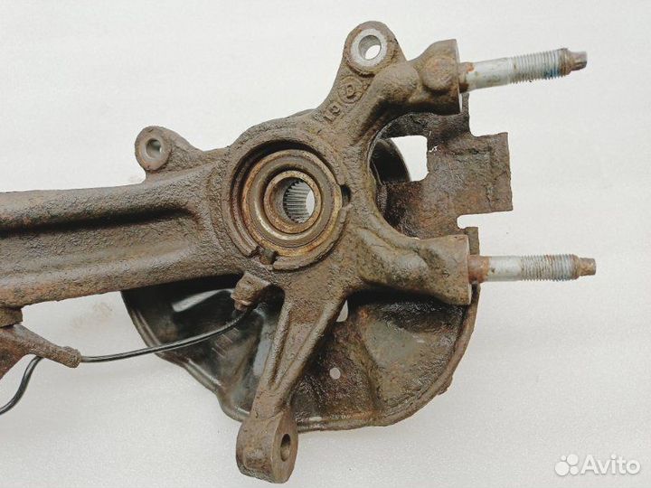 Кулак поворотный передний левый Mazda 6 GH LF17