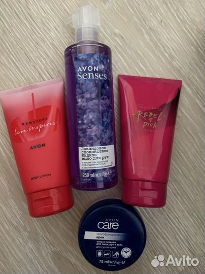 Гели для душа, шампуни и другое Avon