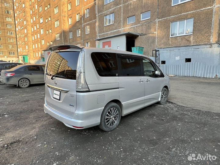 Nissan Serena 2.0 CVT, 2016, 188 000 км