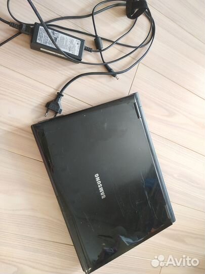 Ноутбук samsung