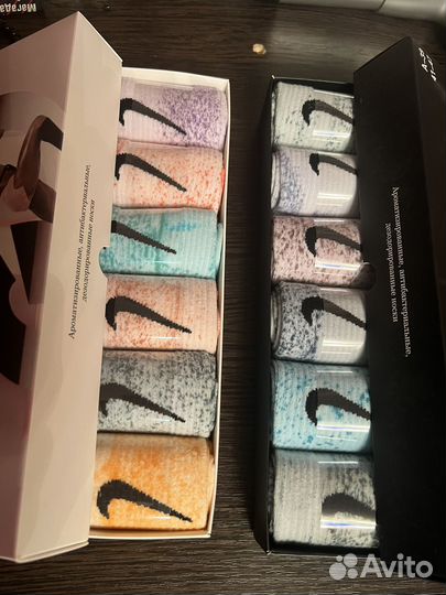 Носки в коробке