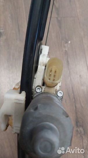Стеклоподъемник задний левый Bmw X6M E71 S63B44A