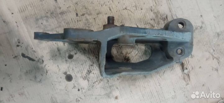Кронштейн рессоры DAF XF 105 2008 1606971