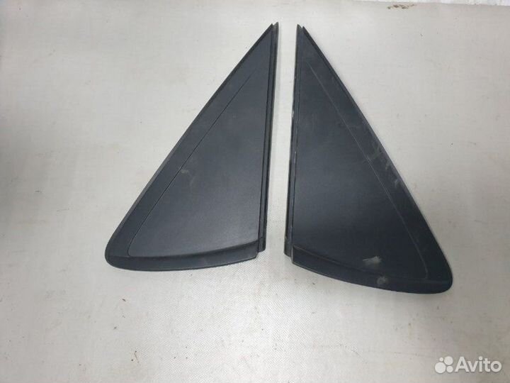 Накладка на стойку кузова задняя Hyundai Solaris