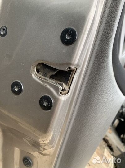 Замок двери задний левый правый Symbol 2 09-12