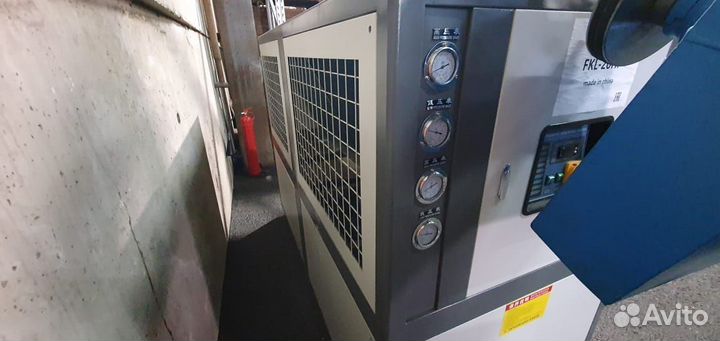 Чиллер для охлаждения воды в оборудовании