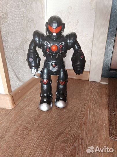 Игрушка робот