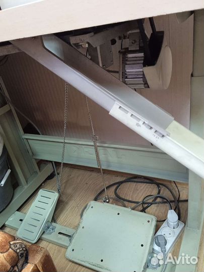 Швейная машинка оверлок