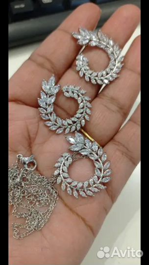 Серьги и колье под Chopard