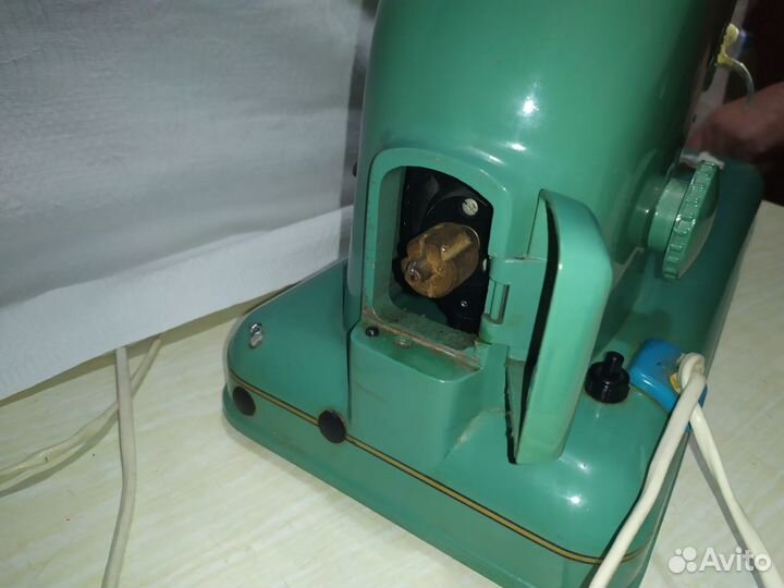 Машинка швейная «Тула» в полной комплектации