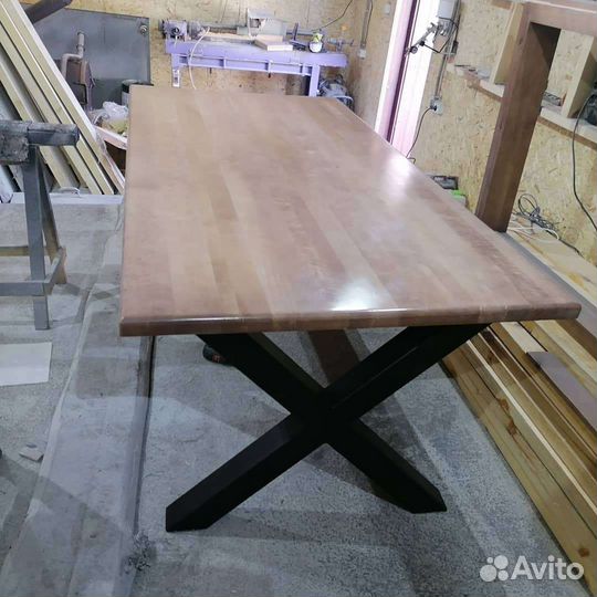 Стол в стиле лофт