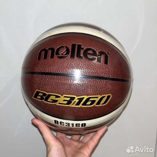 Баскетбольные мячи Molten, Spalding, Wilson