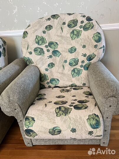 Диваны и холлы бу