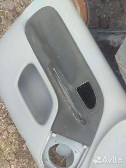 Обшивки дверей Рено Клио