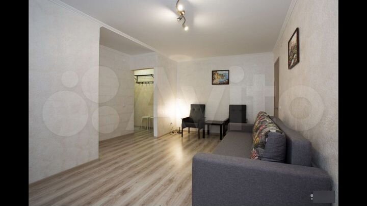 2-к. квартира, 43 м², 2/5 эт.