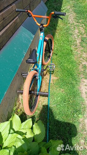 Трюковой велосипед bmx