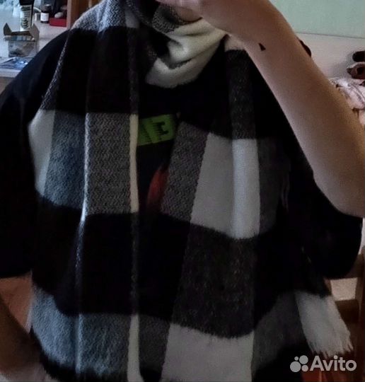 Шарф черно белый