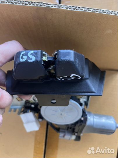 Замок крышки багажника Лексус джс 4