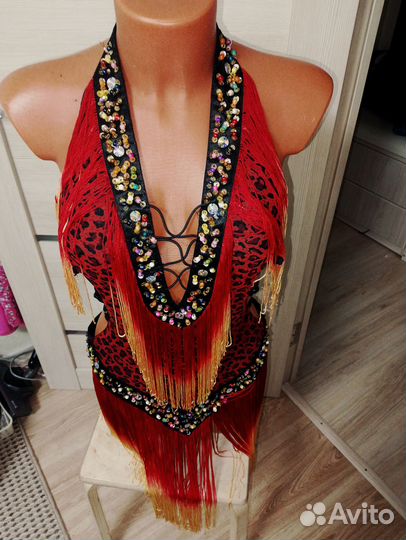 Костюм танцевальный с бисером