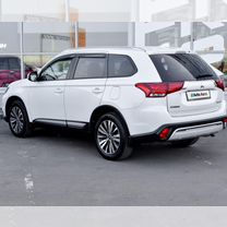 Mitsubishi Outlander 2.0 CVT, 2019, 90 235 км, с пробегом, цена 2 629 000 руб.