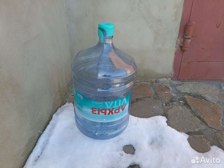 Бутылка для воды 19 литров