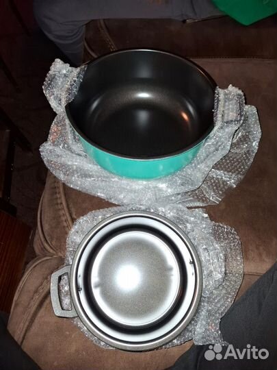 Кастрюли новый комплект