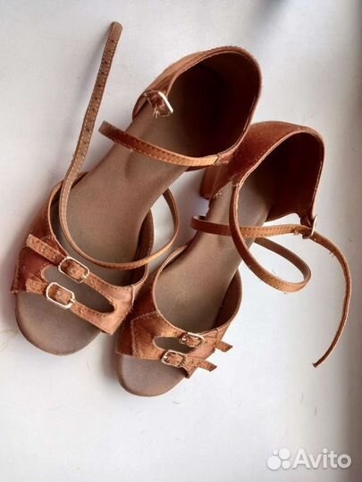 Туфли для бальных танцев