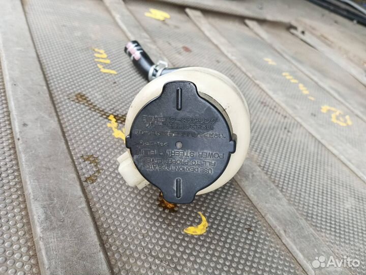 Бачок гидроусилителя Nissan Fuga Y50 PY50