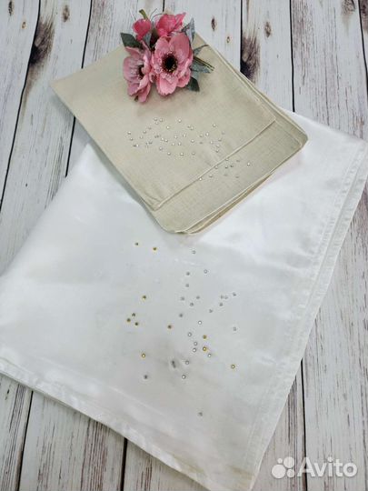 Скатерть шёлковая 140180