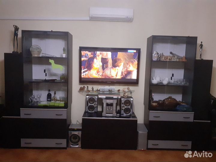 Стенка в гостиную