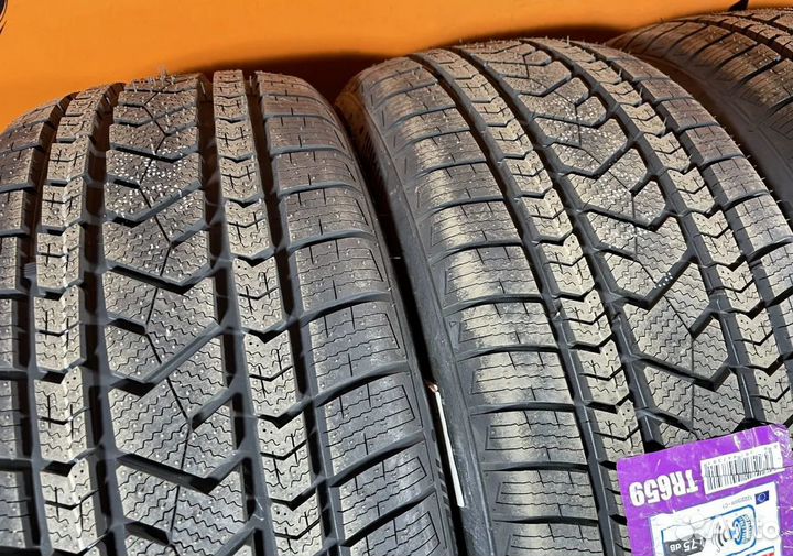 Tourador Winter Pro TSU1 245/45 R18 и 275/40 R18 33T