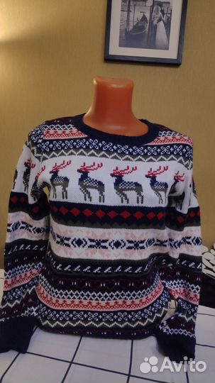 Свитер женский