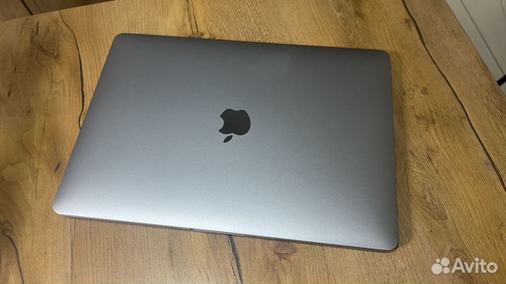 Ноутбук MacBook Pro 13 2020 M1/16Gb/1Tb