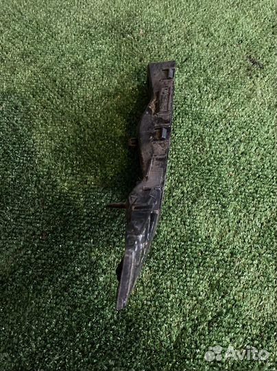 Кронштейн Hyundai i30 передний левый