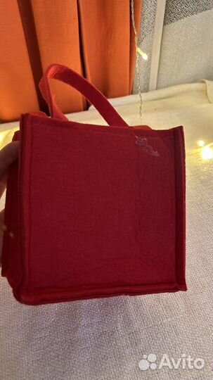 Сумочка подарочная красная из фетра