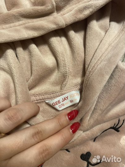 Кофта с капюшоном для девочки