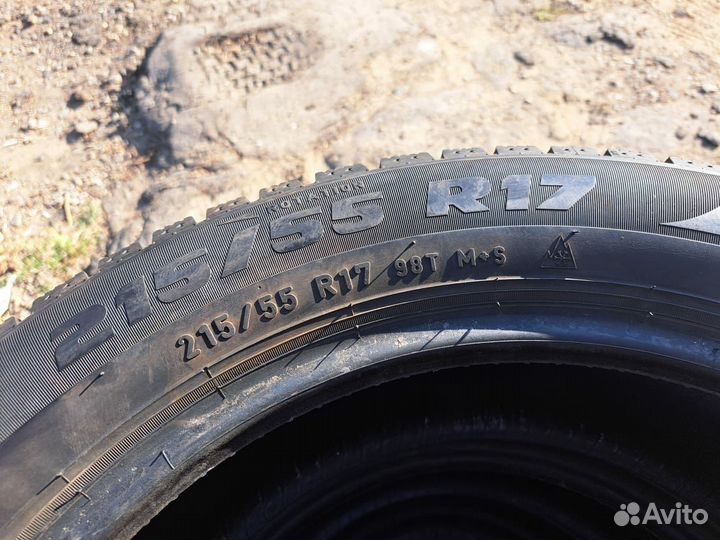 Formula Ice 215/55 R17 98T