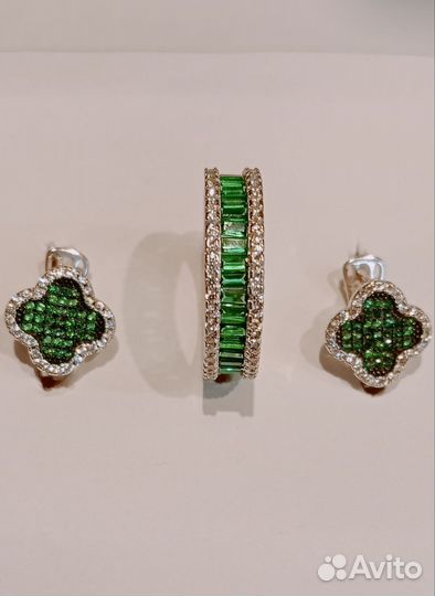 Комплект украшений из серебра